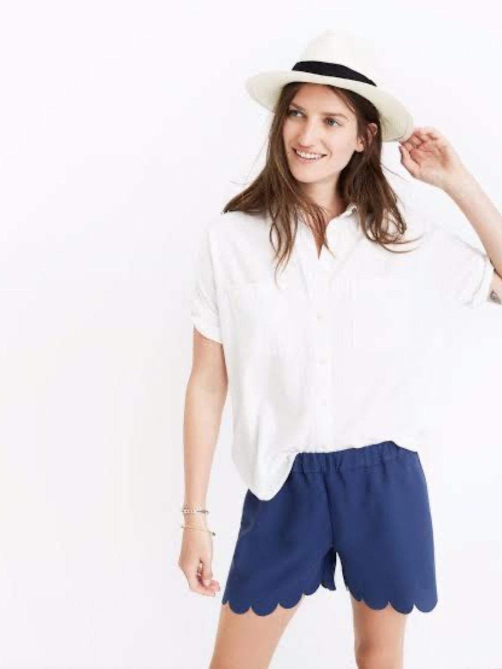 Madewell Scallop-Hem Pull-On Shorts in Blue size small